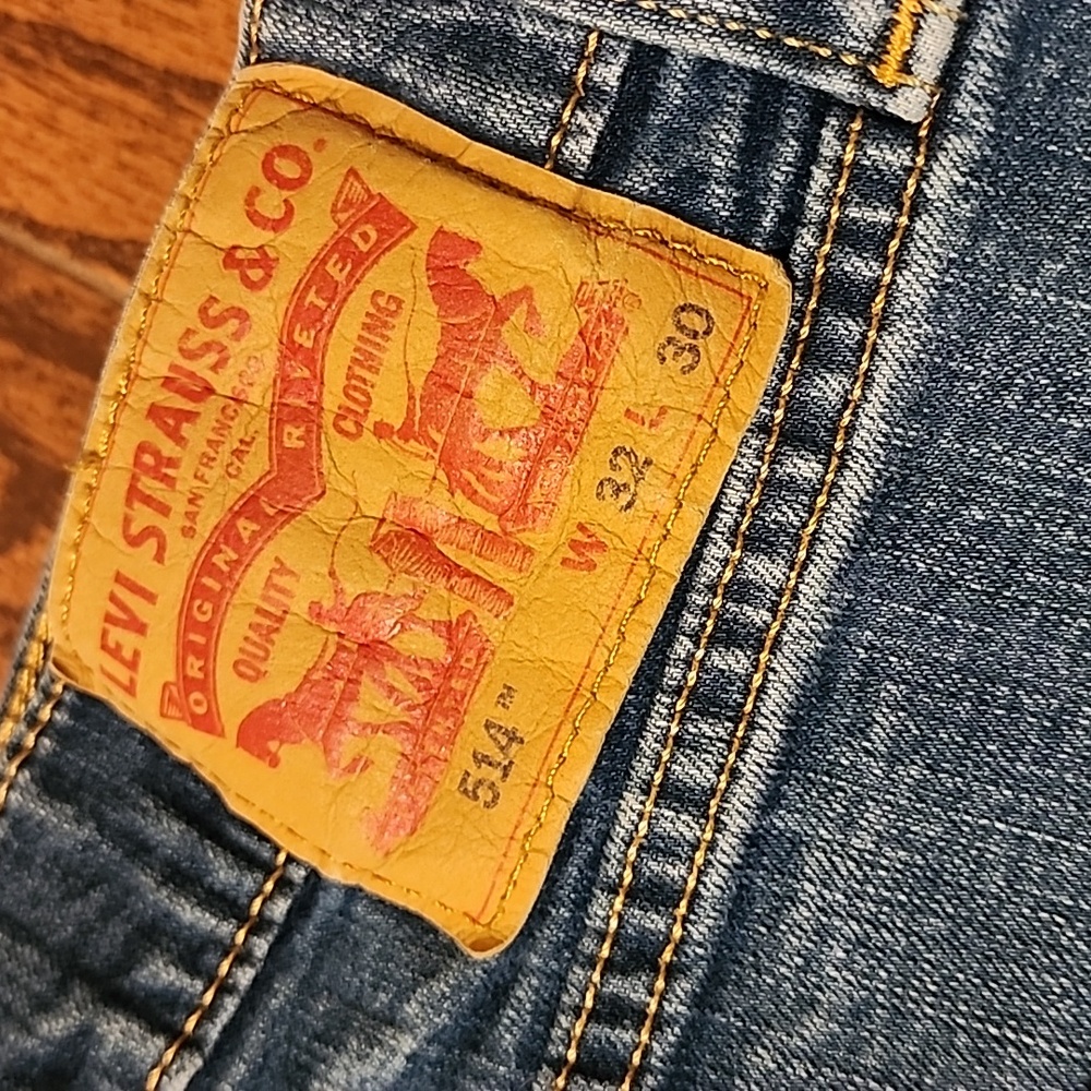 Levi's Men's 514 Straight Leg Jeans - Picture 3 of 6